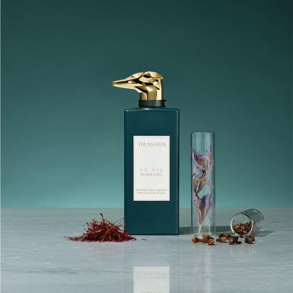 TRUSSARDI LA VIE DI MILANO PIAZZA...