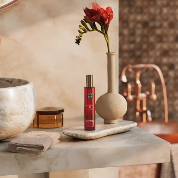 THE RITUAL OF AYURVEDA Hair and Body...